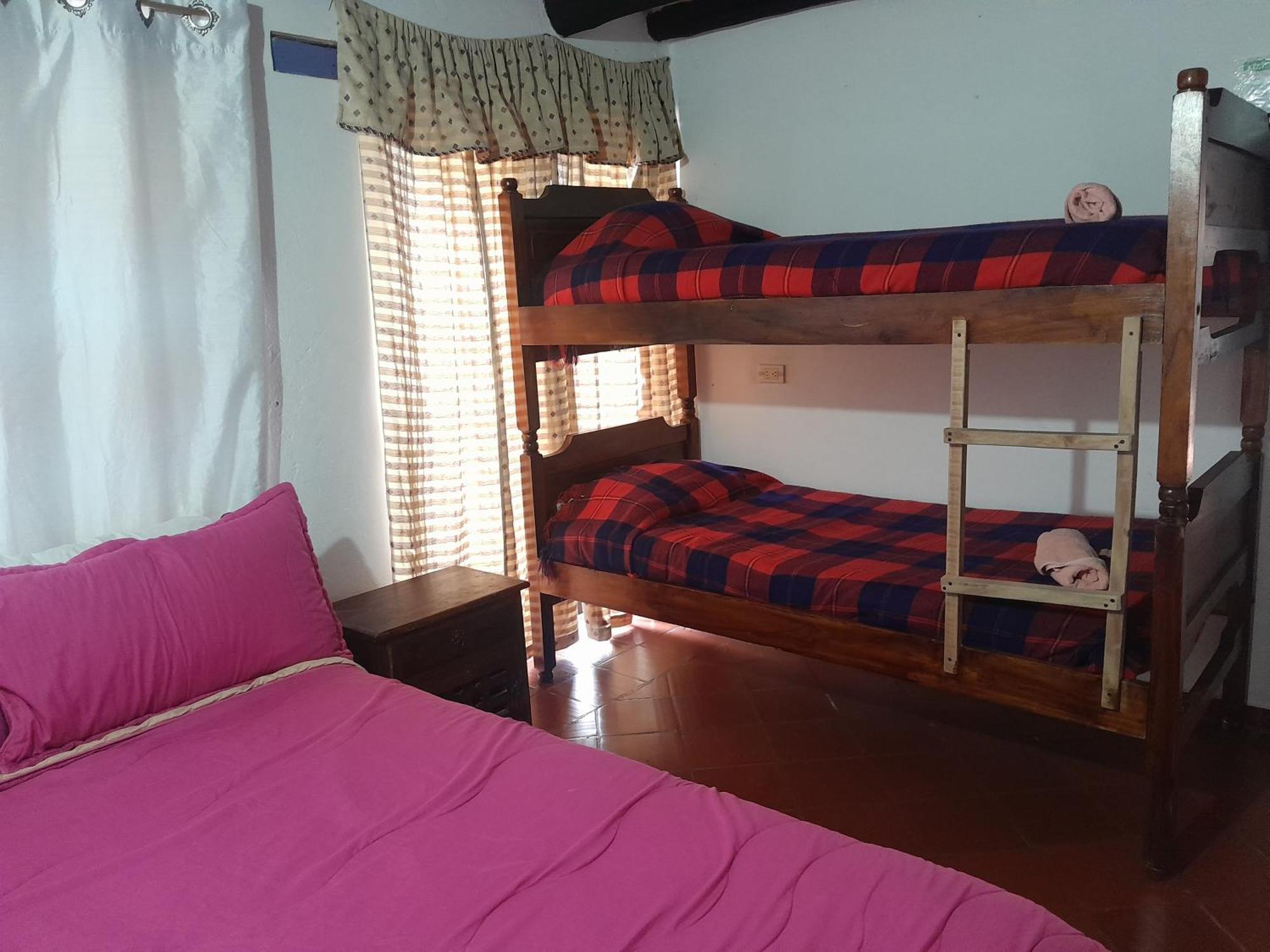 Beija Flor Hostel บียาเดเลย์บา ภายนอก รูปภาพ