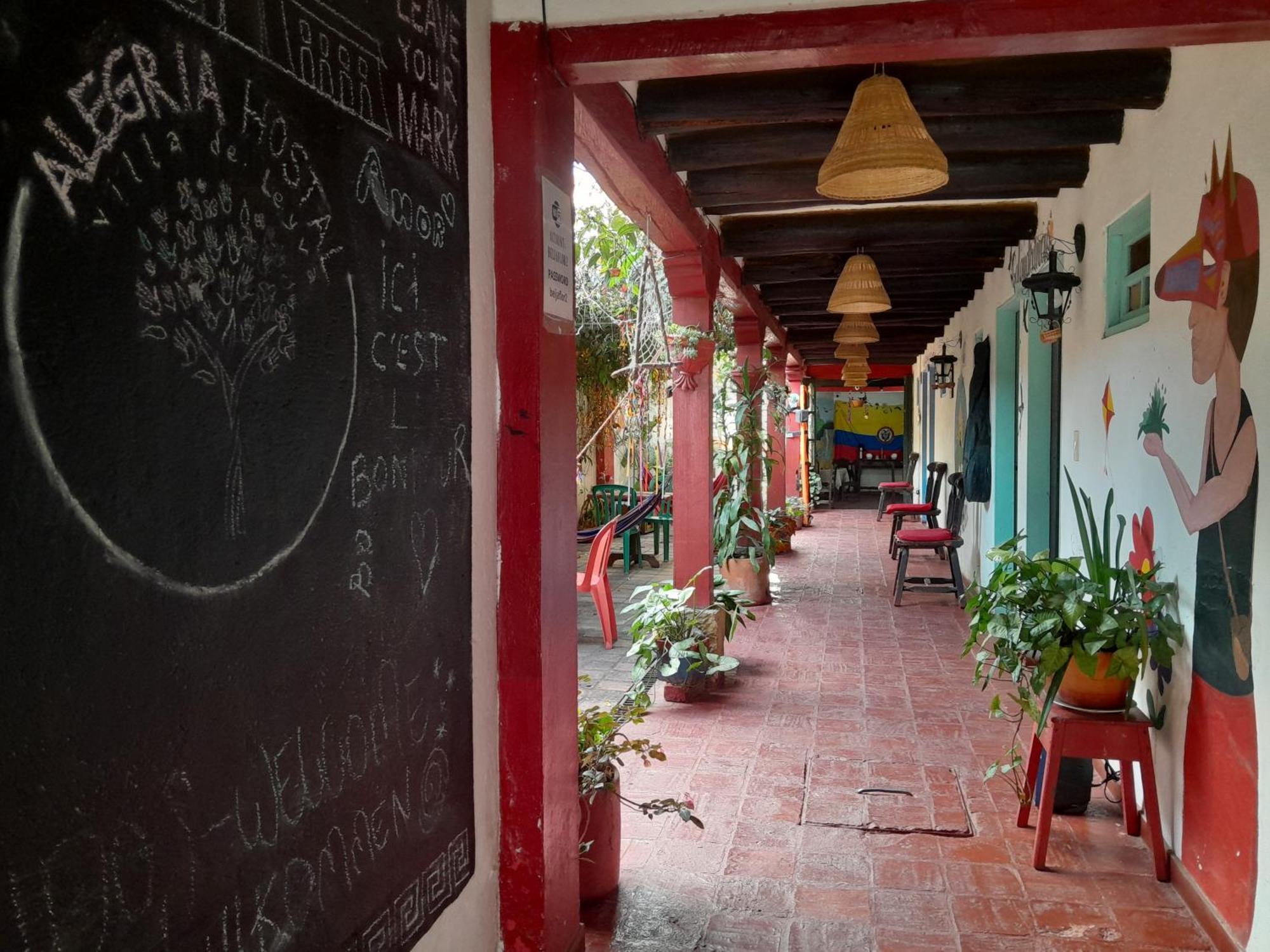 Beija Flor Hostel บียาเดเลย์บา ภายนอก รูปภาพ